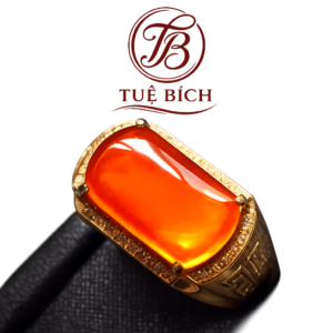 nhẫn phỉ thúy