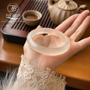 Vòng mã não Bạch Nguyệt Quang