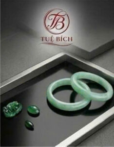 Cận cảnh ngọc phỉ thúy jadeite tự nhiên