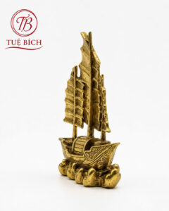 Thuyền Buồm Phong Thuỷ